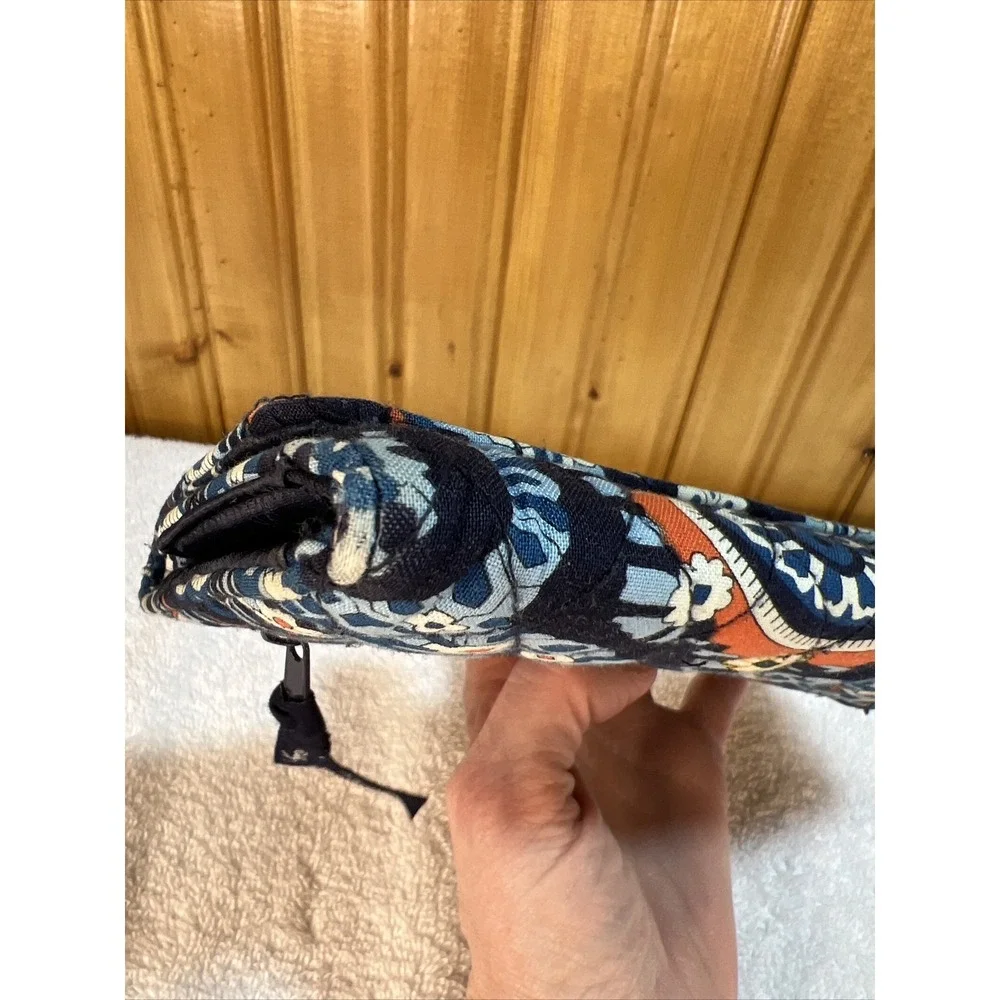 Vera Bradley Trifold Wallet Magnetic Closure Navy Light Blue And Orange Used - Picture 4 of 11